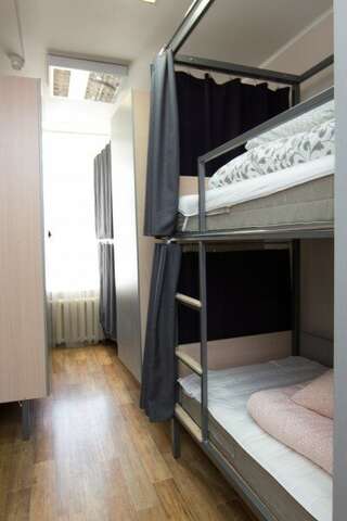 Хостел Есенин Москва 6-и местный женский-5