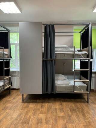 Хостел Есенин Москва 8-и местный мужской-4